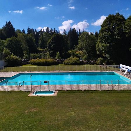 Studio Le Lacuzon Avec Piscine Et Tennis Exterieurs Ле-Русс Екстер'єр фото